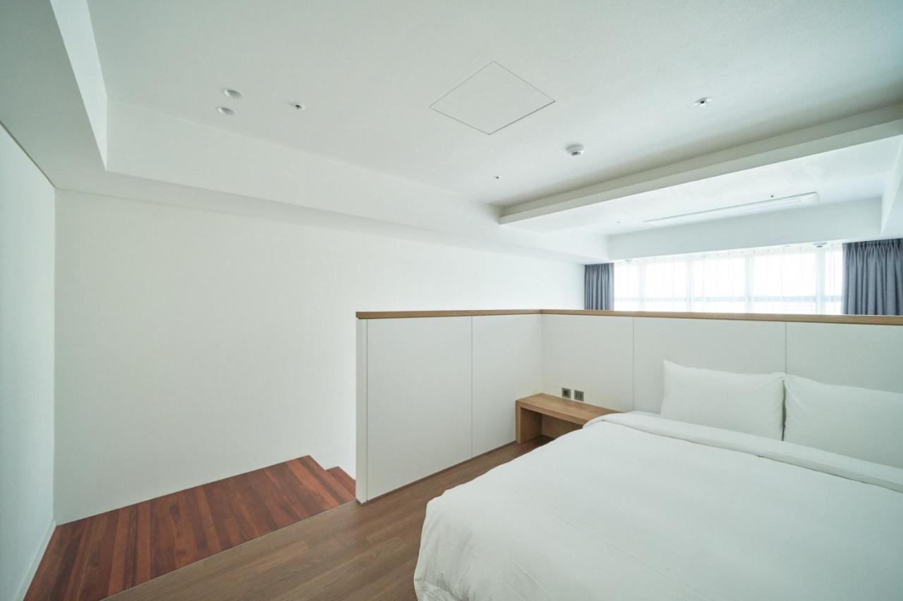 Space And Mood Busan Buitenkant foto